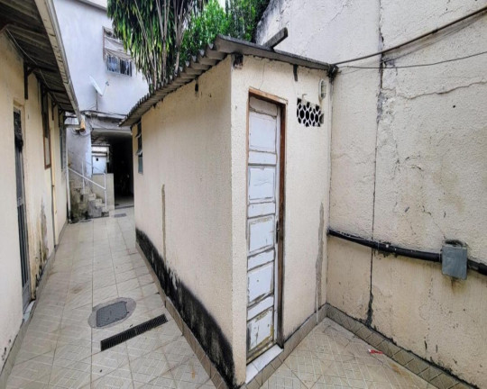 Imagem Casa com 21 Quartos à Venda, 750 m² em Ramos - Rio De Janeiro
