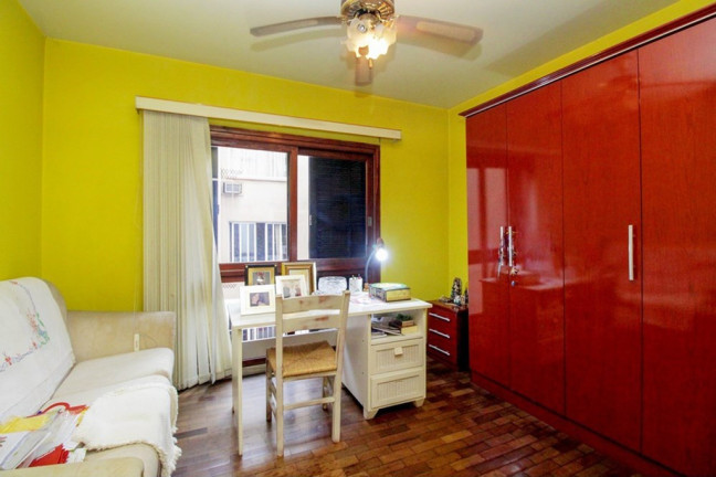 Imagem Apartamento com 3 Quartos à Venda, 115 m² em Petrópolis - Porto Alegre Imagem Apartamento com 3 Quartos à Venda, 115 m² em Petrópolis - Porto Alegre