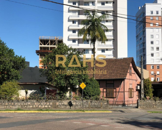 Casa com 3 Quartos à Venda, 72 m² em Saguaçu - Joinville