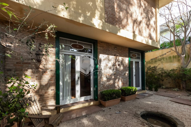 Imagem Sobrado com 4 Quartos à Venda, 308 m² em Alto De Pinheiros - São Paulo Imagem Sobrado com 4 Quartos à Venda, 308 m² em Alto De Pinheiros - São Paulo