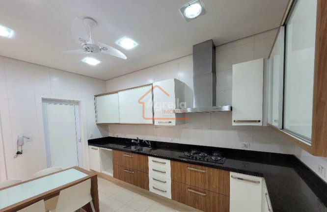 Imagem Imóvel com 4 Quartos à Venda, 331 m² em Condomínio Embaixador - Mogi Mirim Imagem Imóvel com 4 Quartos à Venda, 331 m² em Condomínio Embaixador - Mogi Mirim