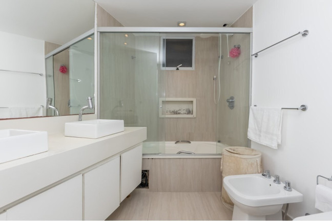 Imagem Apartamento com 3 Quartos à Venda, 178 m² em Itaim Bibi - São Paulo Imagem Apartamento com 3 Quartos à Venda, 178 m² em Itaim Bibi - São Paulo