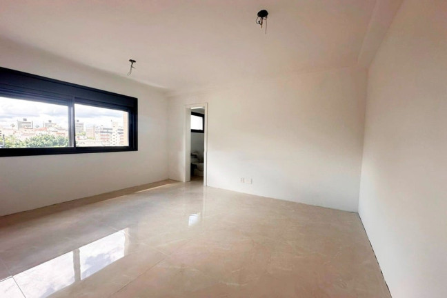 Imagem Apartamento com 3 Quartos à Venda, 117 m² em Petrópolis - Porto Alegre Imagem Apartamento com 3 Quartos à Venda, 117 m² em Petrópolis - Porto Alegre