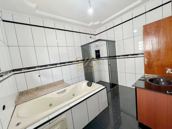 Imagem Casa com 4 Quartos à Venda, 200 m² em Canto Do Forte - Praia Grande Imagem Casa com 4 Quartos à Venda, 200 m² em Canto Do Forte - Praia Grande