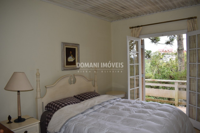 Imagem Casa com 4 Quartos à Venda, 424 m² em Região Do Alto Do Capivari - Campos Do Jordão Imagem Casa com 4 Quartos à Venda, 424 m² em Região Do Alto Do Capivari - Campos Do Jordão
