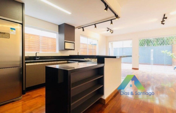 Imagem Casa com 3 Quartos à Venda, 300 m² em Morumbi - São Paulo Imagem Casa com 3 Quartos à Venda, 300 m² em Morumbi - São Paulo