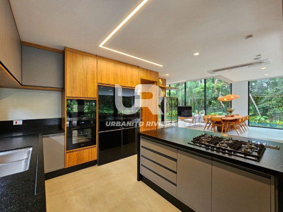 Imagem Casa com 6 Quartos à Venda, 650 m² em Riviera | Módulo 16 - Bertioga Imagem Casa com 6 Quartos à Venda, 650 m² em Riviera | Módulo 16 - Bertioga