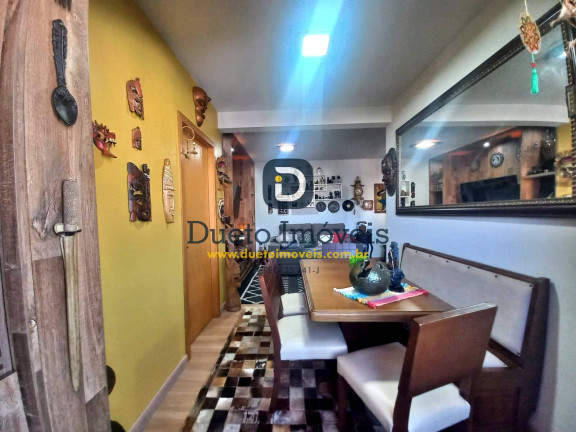 Imagem Apartamento com 2 Quartos à Venda, 79 m² em Centro - Santa Maria