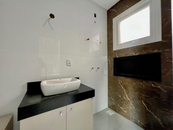 Imagem Casa com 4 Quartos à Venda, 160 m² em Centro - Xangri-la