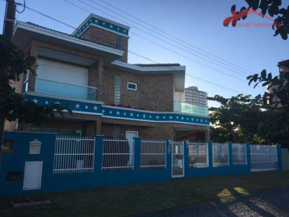 Imagem Casa com 3 Quartos à Venda, 208 m² em Itacolomi - Piçarras Imagem Casa com 3 Quartos à Venda, 208 m² em Itacolomi - Piçarras