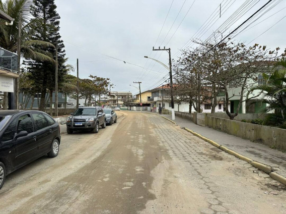 Imagem Casa com 3 Quartos à Venda, 100 m² em Centro - Balneário Barra Do Sul Imagem Casa com 3 Quartos à Venda, 100 m² em Centro - Balneário Barra Do Sul
