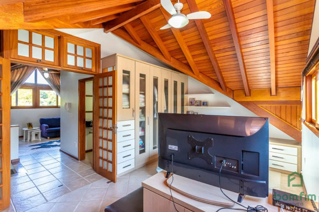 Imagem Casa com 4 Quartos à Venda, 309 m² em Jardim Isabel - Porto Alegre Imagem Casa com 4 Quartos à Venda, 309 m² em Jardim Isabel - Porto Alegre