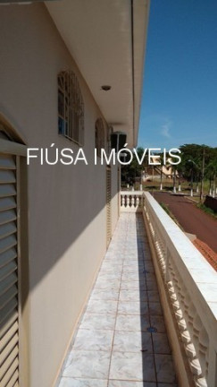 Imagem Sobrado com 3 Quartos à Venda, em Miguelopolis - Miguelópolis Imagem Sobrado com 3 Quartos à Venda, em Miguelopolis - Miguelópolis
