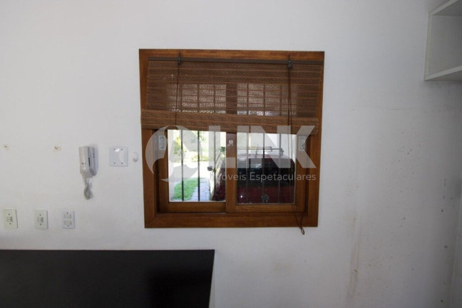 Imagem Imóvel com 3 Quartos à Venda, 196 m² em Guarujá - Porto Alegre