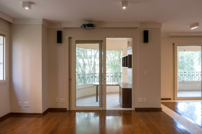 Imagem Imóvel com 3 Quartos à Venda, em Jardim Paulistano - São Paulo Imagem Imóvel com 3 Quartos à Venda, em Jardim Paulistano - São Paulo