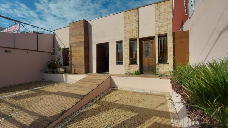 Imagem Imóvel com 7 Quartos à Venda, 300 m² em Jardim Flamboyant - Campinas Imagem Imóvel com 7 Quartos à Venda, 300 m² em Jardim Flamboyant - Campinas