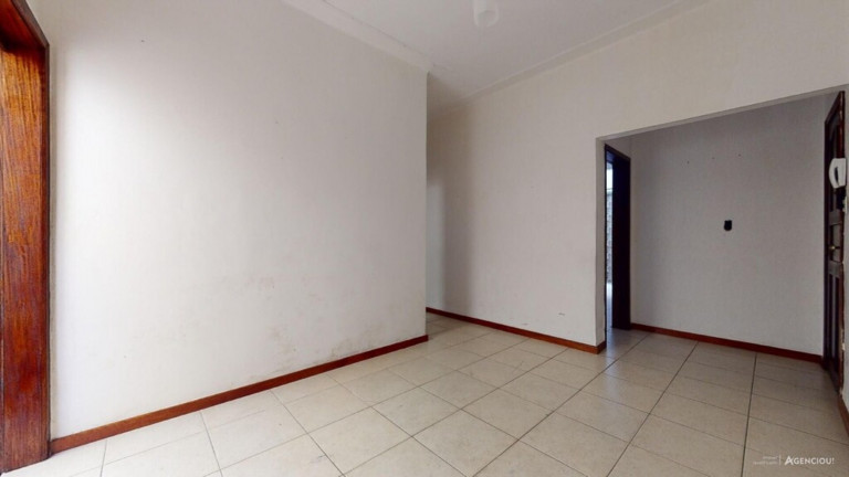 Imagem Imóvel com 2 Quartos à Venda, 64 m² em Menino Deus - Porto Alegre Imagem Imóvel com 2 Quartos à Venda, 64 m² em Menino Deus - Porto Alegre