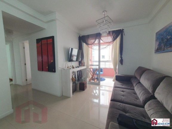 Imagem Imóvel com 3 Quartos à Venda, 104 m²