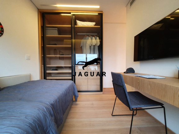 Imagem Imóvel com 3 Quartos à Venda, 255 m² em Vila Nova Conceição - São Paulo