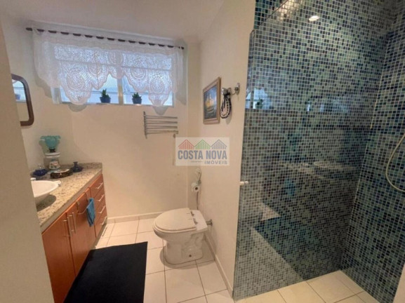 Imagem Apartamento com 3 Quartos à Venda, 221 m²