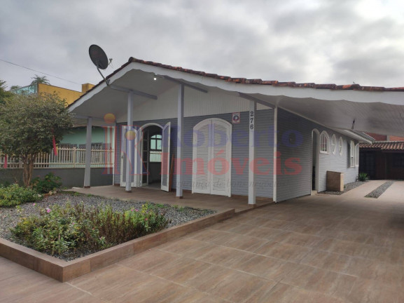 Casa com 7 Quartos à Venda, 720 m² em Brasília  - Itapoá