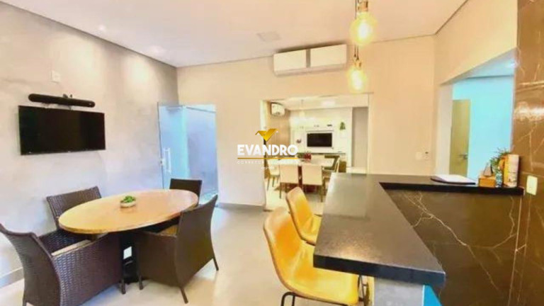 Imagem Casa com 3 Quartos à Venda, 180 m² em Morada Do Ouro - Cuiabá Imagem Casa com 3 Quartos à Venda, 180 m² em Morada Do Ouro - Cuiabá