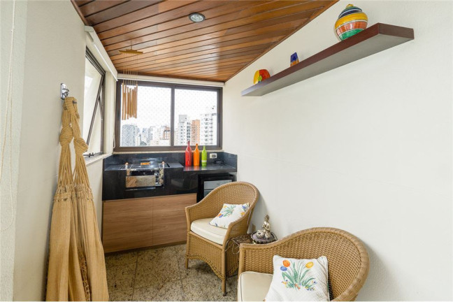 Imagem Imóvel com 4 Quartos à Venda, em Moema - São Paulo Imagem Imóvel com 4 Quartos à Venda, em Moema - São Paulo