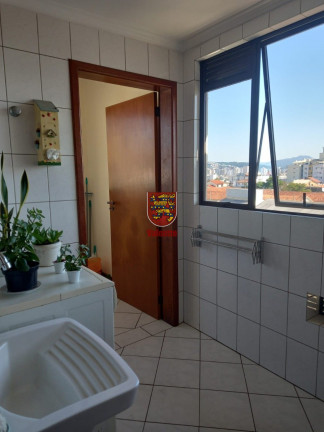 Imagem Cobertura com 4 Quartos à Venda, em Abraão - Florianópolis Imagem Cobertura com 4 Quartos à Venda, em Abraão - Florianópolis