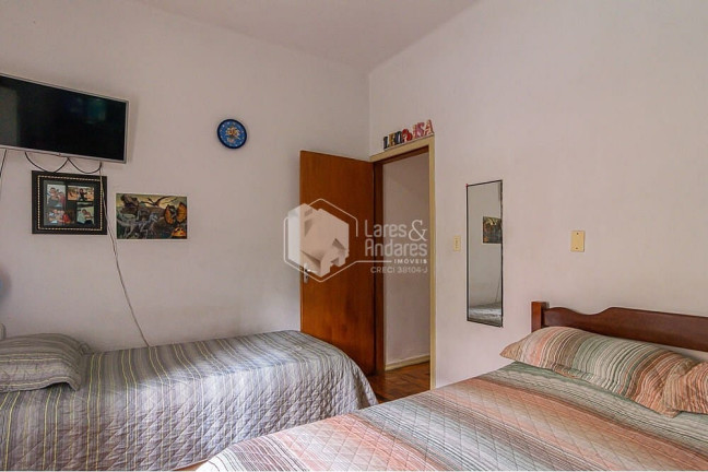 Imagem Casa com 4 Quartos à Venda, 250 m² em Cambuci - São Paulo Imagem Casa com 4 Quartos à Venda, 250 m² em Cambuci - São Paulo