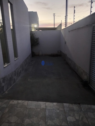 Imagem Casa com 3 Quartos à Venda, 100 m² em Setor Sul Iii Etapa - Anápolis Imagem Casa com 3 Quartos à Venda, 100 m² em Setor Sul Iii Etapa - Anápolis