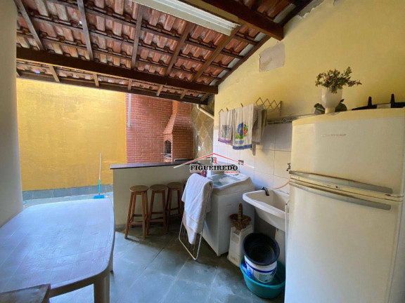 Imagem Casa com 4 Quartos à Venda, 180 m² em Nova Mirim - Praia Grande Imagem Casa com 4 Quartos à Venda, 180 m² em Nova Mirim - Praia Grande