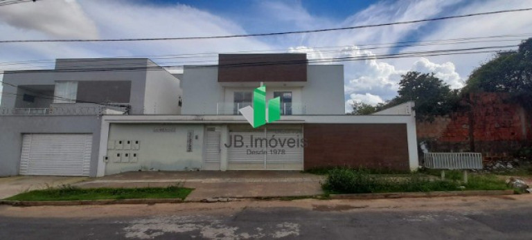Imagem Imóvel com 2 Quartos à Venda, 517 m² em Ibituruna - Montes Claros Imagem Imóvel com 2 Quartos à Venda, 517 m² em Ibituruna - Montes Claros