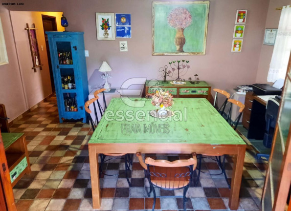 Imagem Casa com 4 Quartos à Venda, 208 m² em Perequê Mirim - Ubatuba