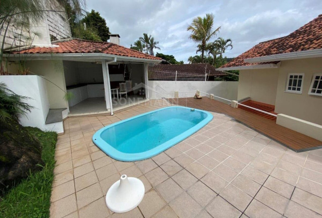 Imagem Casa com 5 Quartos à Venda, 308 m² em Carvoeira - Florianópolis Imagem Casa com 5 Quartos à Venda, 308 m² em Carvoeira - Florianópolis