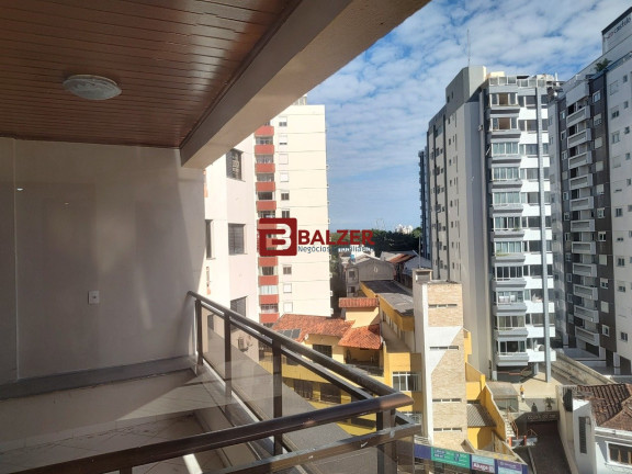 Imagem Apartamento com 4 Quartos à Venda, 295 m² em Centro - Florianópolis Imagem Apartamento com 4 Quartos à Venda, 295 m² em Centro - Florianópolis