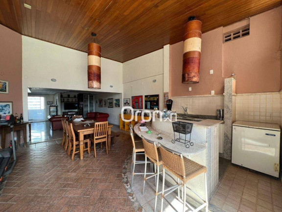 Cobertura com 4 Quartos à Venda, 360 m² em Setor Oeste - Goiânia