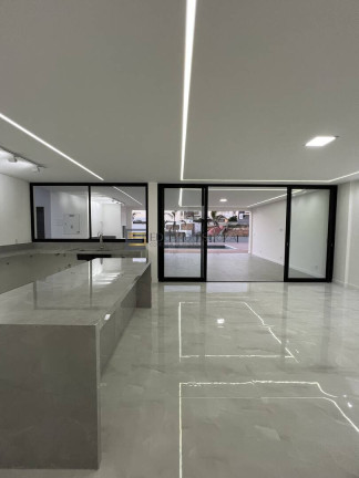 Imagem Casa com 4 Quartos à Venda, 790 m² em Interlagos - Vila Velha Imagem Casa com 4 Quartos à Venda, 790 m² em Interlagos - Vila Velha