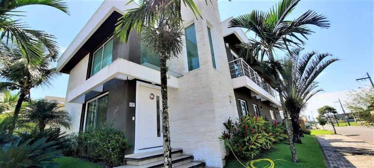 Imagem Sobrado com 4 Quartos à Venda, 860 m² em Massaguaçu - Caraguatatuba Imagem Sobrado com 4 Quartos à Venda, 860 m² em Massaguaçu - Caraguatatuba
