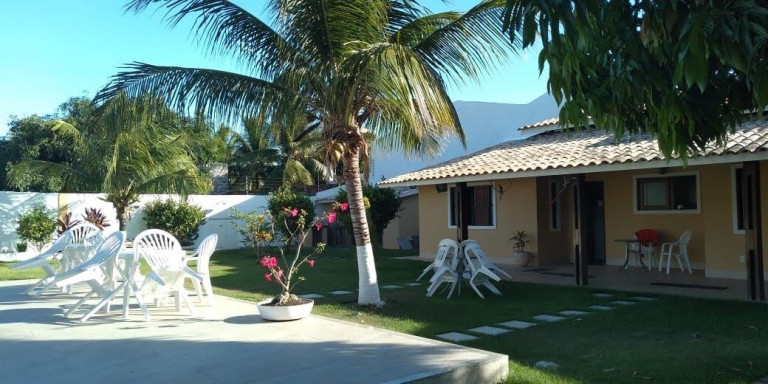Imagem Casa com 2 Quartos à Venda, 190 m² em Barra Do Jacuipe - Camaçari Imagem Casa com 2 Quartos à Venda, 190 m² em Barra Do Jacuipe - Camaçari