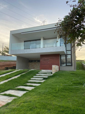 Imagem Casa com 4 Quartos à Venda, 297 m² em Recife Imagem Casa com 4 Quartos à Venda, 297 m² em Recife