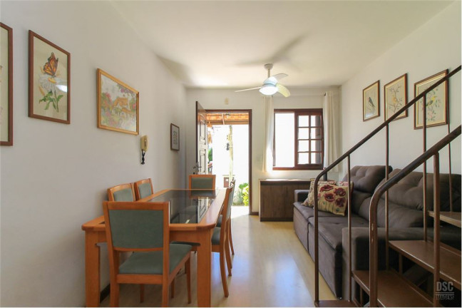 Imagem Casa com 3 Quartos à Venda, em Vila Nova - Porto Alegre Imagem Casa com 3 Quartos à Venda, em Vila Nova - Porto Alegre