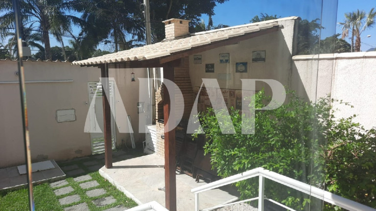 Imagem Casa com 4 Quartos à Venda, 212 m² em Vargem Grande - Rio De Janeiro