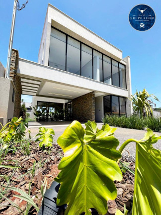 Casa de Condomínio com 3 Quartos à Venda, 219 m² em Jardins Capri - Senador Canedo
