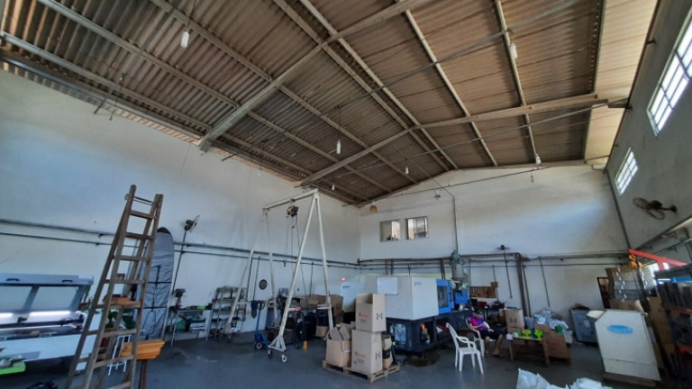 Imagem Galpão à Venda, 550 m² em Floresta - Joinville