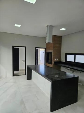 Imagem Casa com 4 Quartos à Venda, 231 m² em Morada Dos Nobres - Cuiabá Imagem Casa com 4 Quartos à Venda, 231 m² em Morada Dos Nobres - Cuiabá