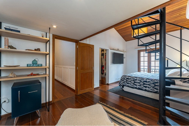 Imagem Casa com 4 Quartos à Venda, 368 m² em Bela Aliança - São Paulo Imagem Casa com 4 Quartos à Venda, 368 m² em Bela Aliança - São Paulo