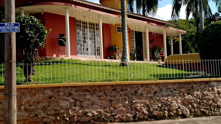 Imagem Casa com 3 Quartos à Venda, 400 m² em Espírito Santo Do Pinhal Imagem Casa com 3 Quartos à Venda, 400 m² em Espírito Santo Do Pinhal