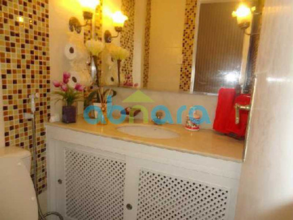 Imagem Cobertura com 3 Quartos à Venda, 300 m² em Copacabana - Rio De Janeiro Imagem Cobertura com 3 Quartos à Venda, 300 m² em Copacabana - Rio De Janeiro