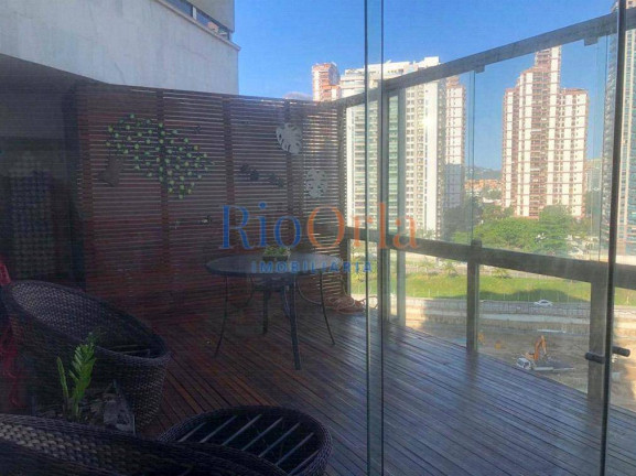 Imagem Apartamento com 3 Quartos à Venda, 229 m² em Barra Da Tijuca - Rio De Janeiro Imagem Apartamento com 3 Quartos à Venda, 229 m² em Barra Da Tijuca - Rio De Janeiro