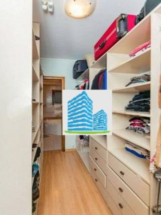Imagem Sobrado com 4 Quartos à Venda, 255 m² em Jardim Itu - Porto Alegre